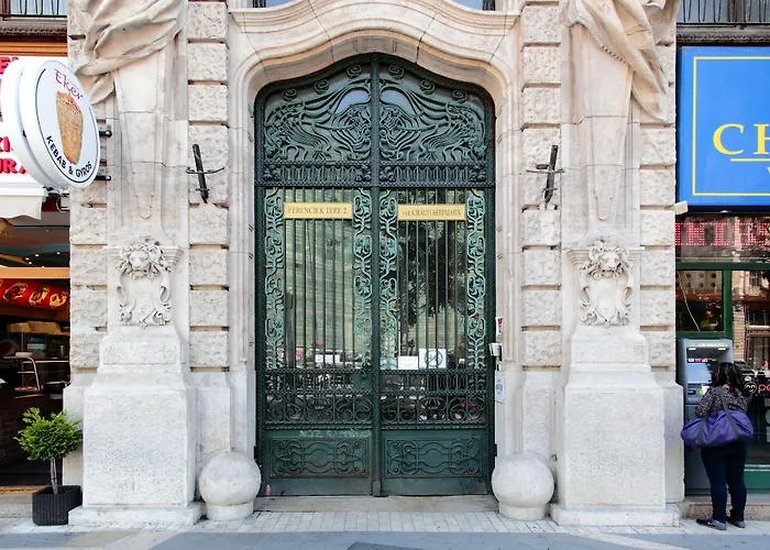 Maverick Downtown Budapest